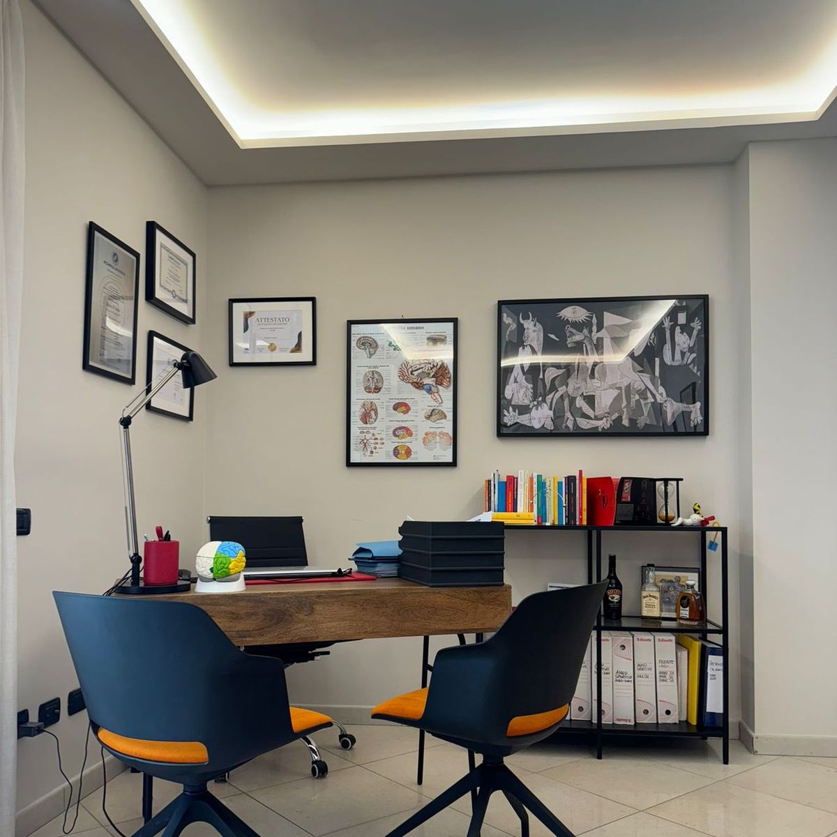 Lo studio del Dott. Dario D'Anna ad Aversa